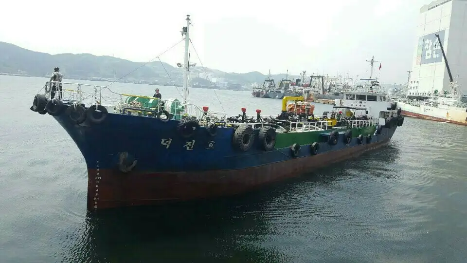 Navio-tanque de óleo/produtos químicos à venda