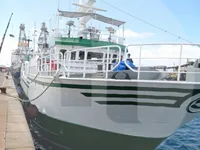 Navio de pesca à venda
