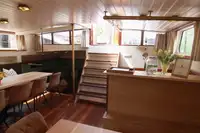 Hotel flutuante à venda