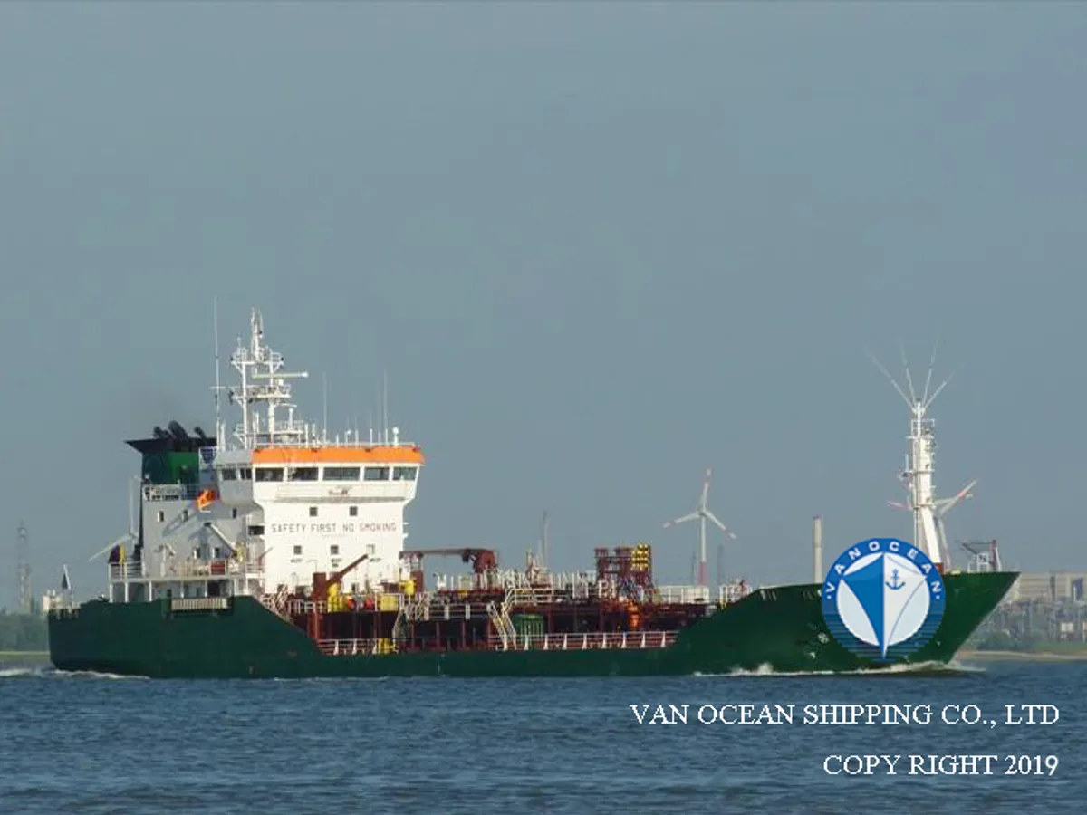 Navio-tanque de óleo/produtos químicos à venda