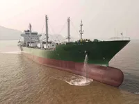 Navio frigorífico à venda