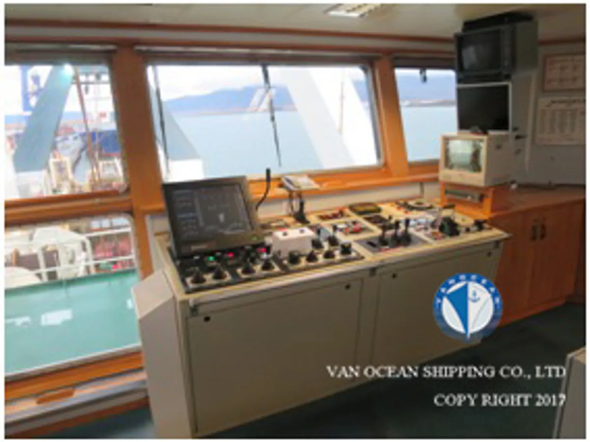 Navio de pesca de arrasto à venda
