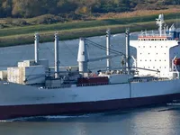 Navio frigorífico à venda