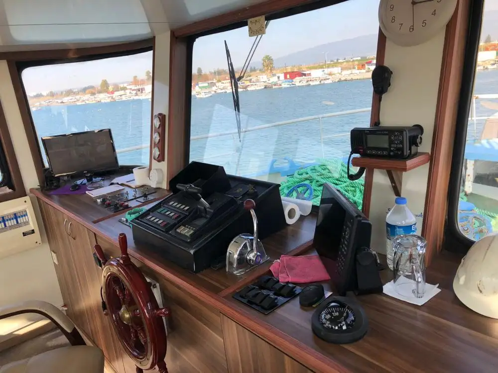 Barcos de trabalho à venda