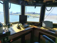 Navio de abastecimento à venda