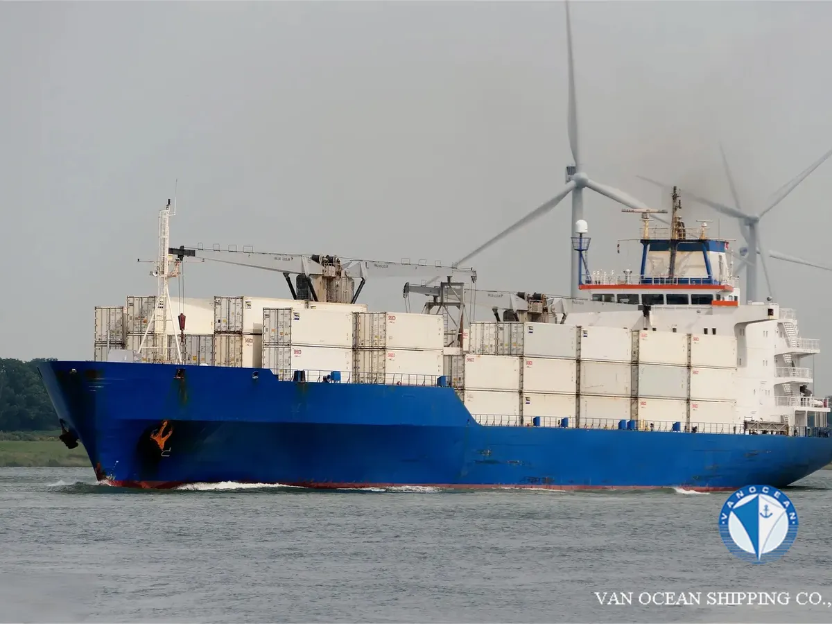 Navio frigorífico à venda