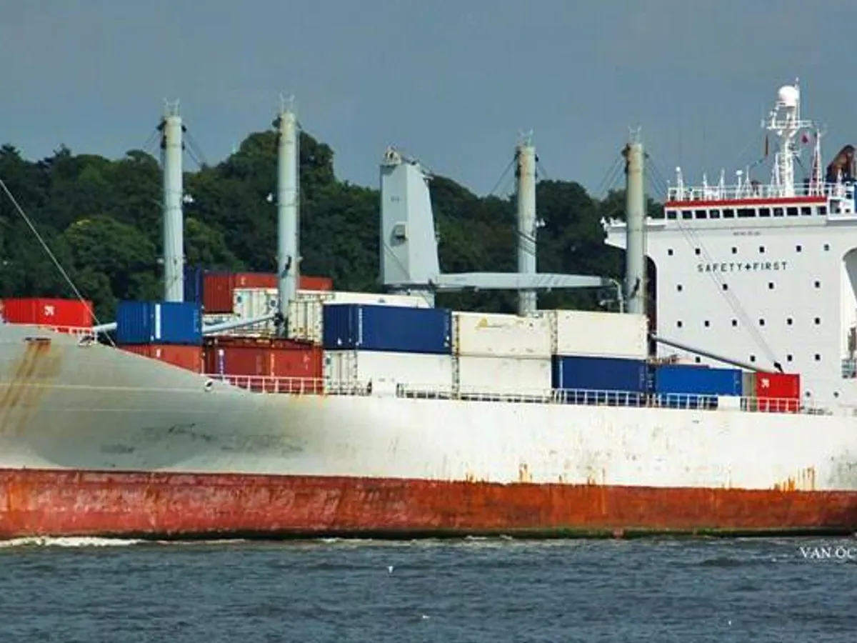Navio frigorífico à venda