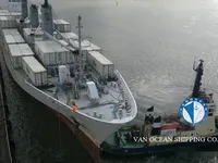 Navio frigorífico à venda