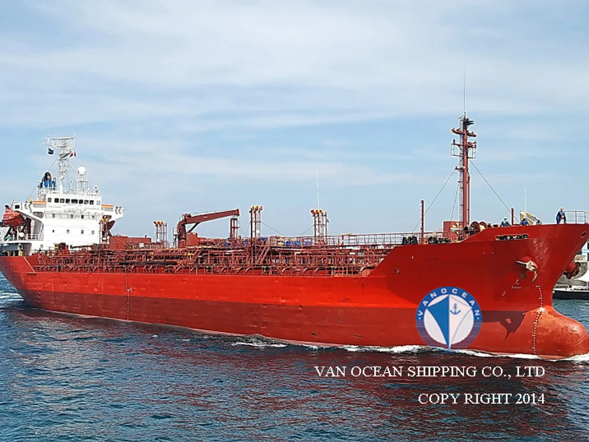 Navio-tanque de óleo/produtos químicos à venda