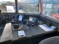 Barco de tripulação à venda