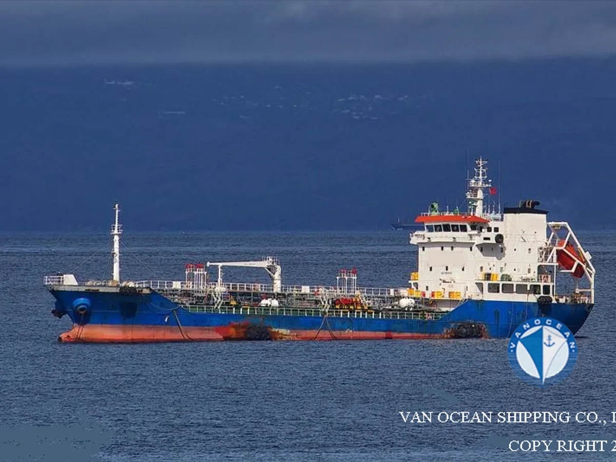 Navio-tanque de óleo/produtos químicos à venda