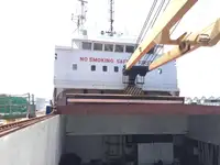 Navio frigorífico à venda