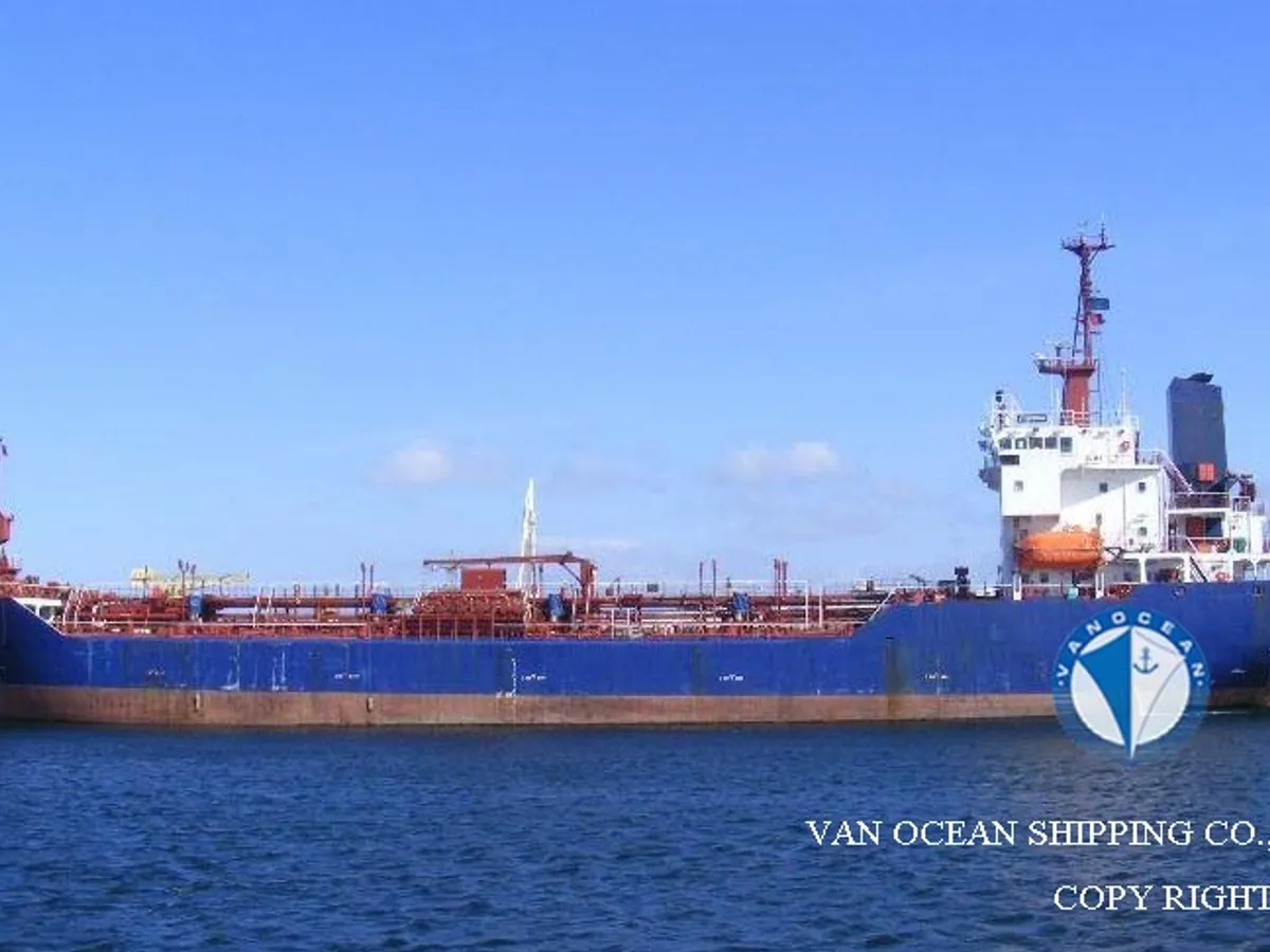 Navio-tanque de óleo/produtos químicos à venda
