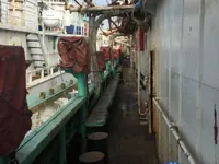 Navio de pesca de lula com anzol à venda