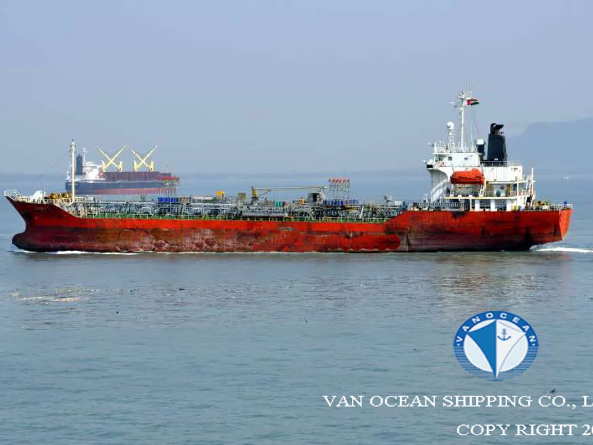 Navio-tanque de óleo/produtos químicos à venda