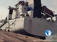 Navio frigorífico à venda