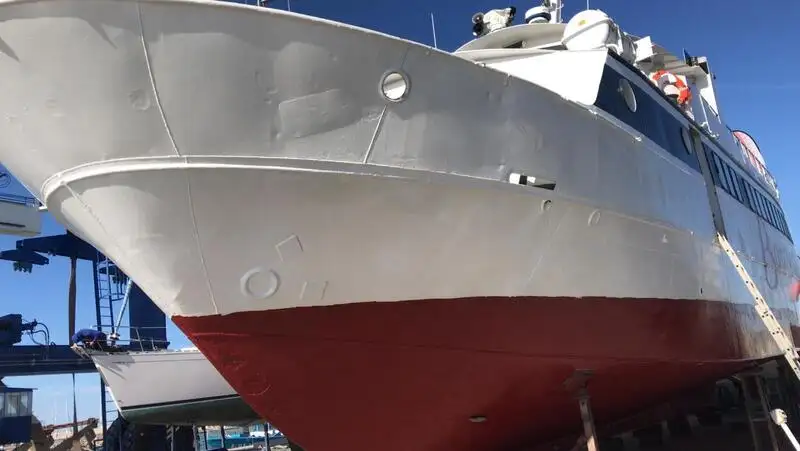 Navio de cruzeiro à venda