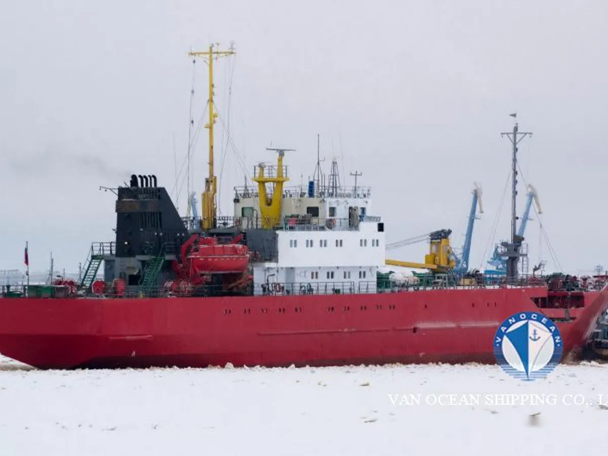 Navio frigorífico à venda