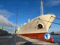 Navio frigorífico à venda
