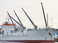 Navio frigorífico à venda