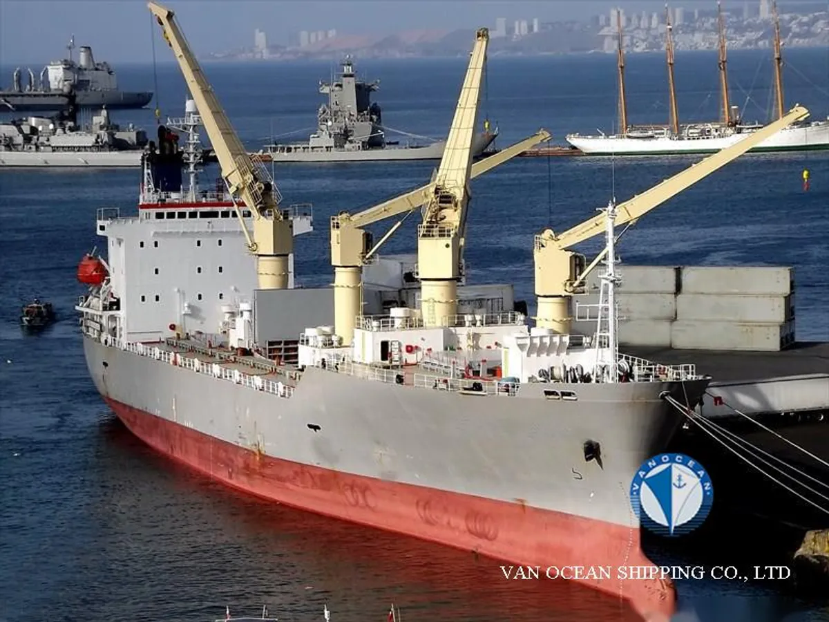 Navio frigorífico à venda