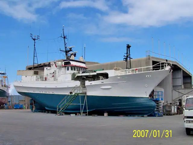 Navio de pesca de arrasto à venda