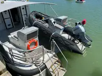 Catamarã à venda