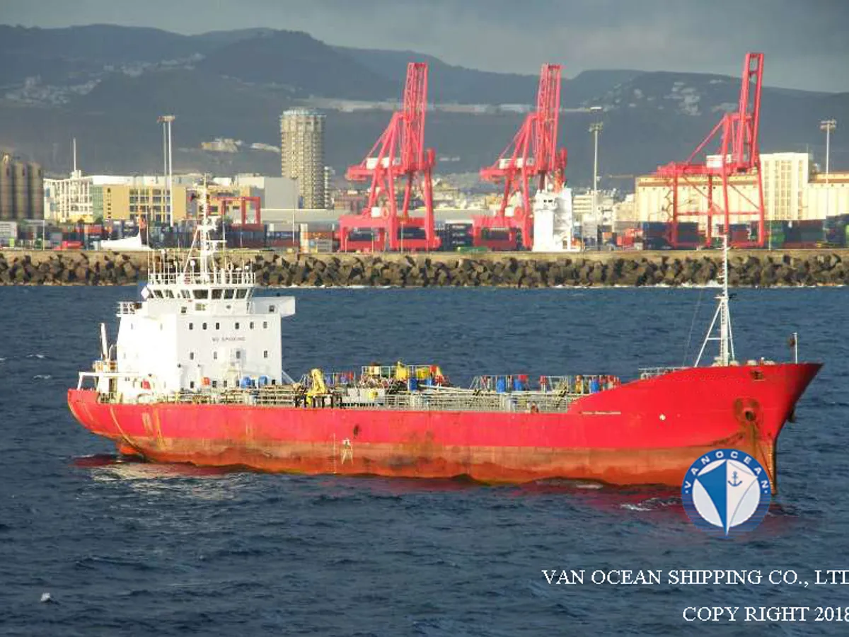Navio-tanque de óleo/produtos químicos à venda