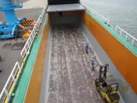 Navio graneleiro à venda