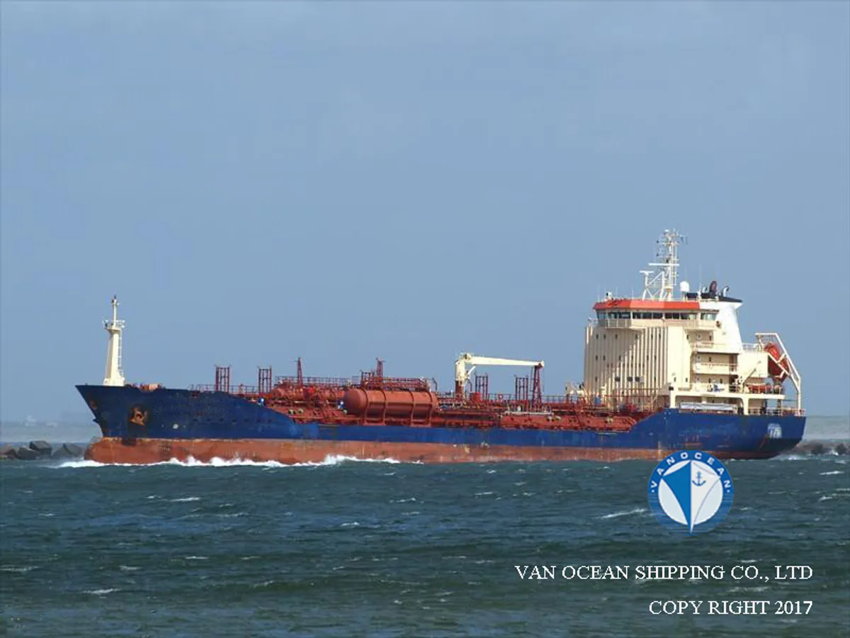 Navio-tanque de óleo/produtos químicos à venda