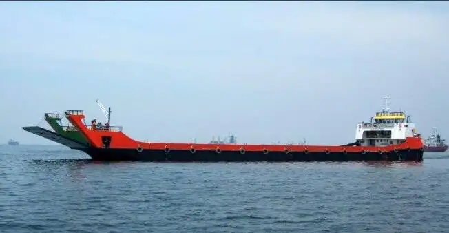 Balsa de desembarque, tanque à venda