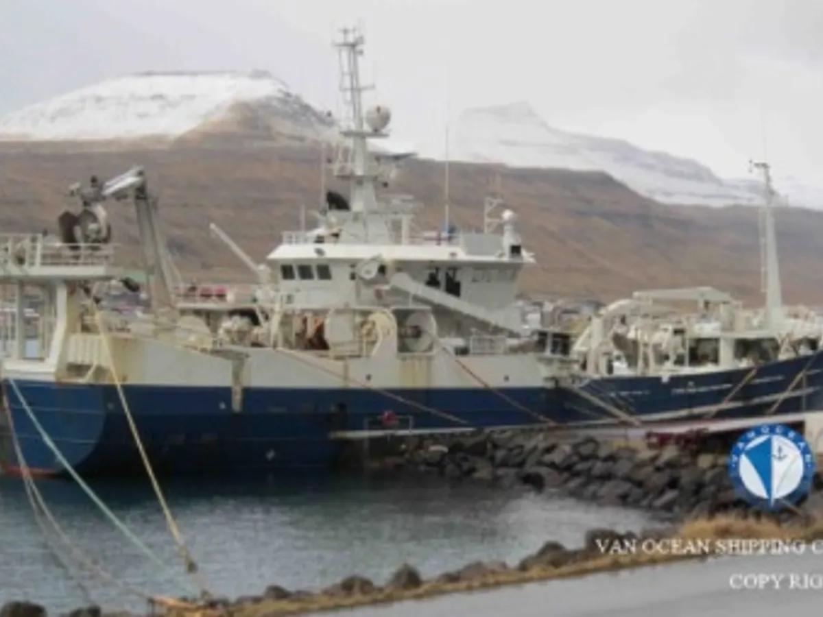 Navio de pesca de arrasto à venda