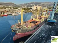 Navio graneleiro à venda