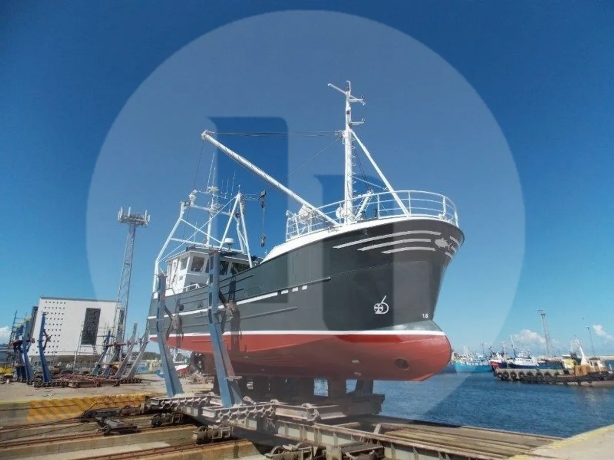 Embarcação para Aquicultura / Criação de Mariscos à venda