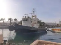 Rebocador à venda