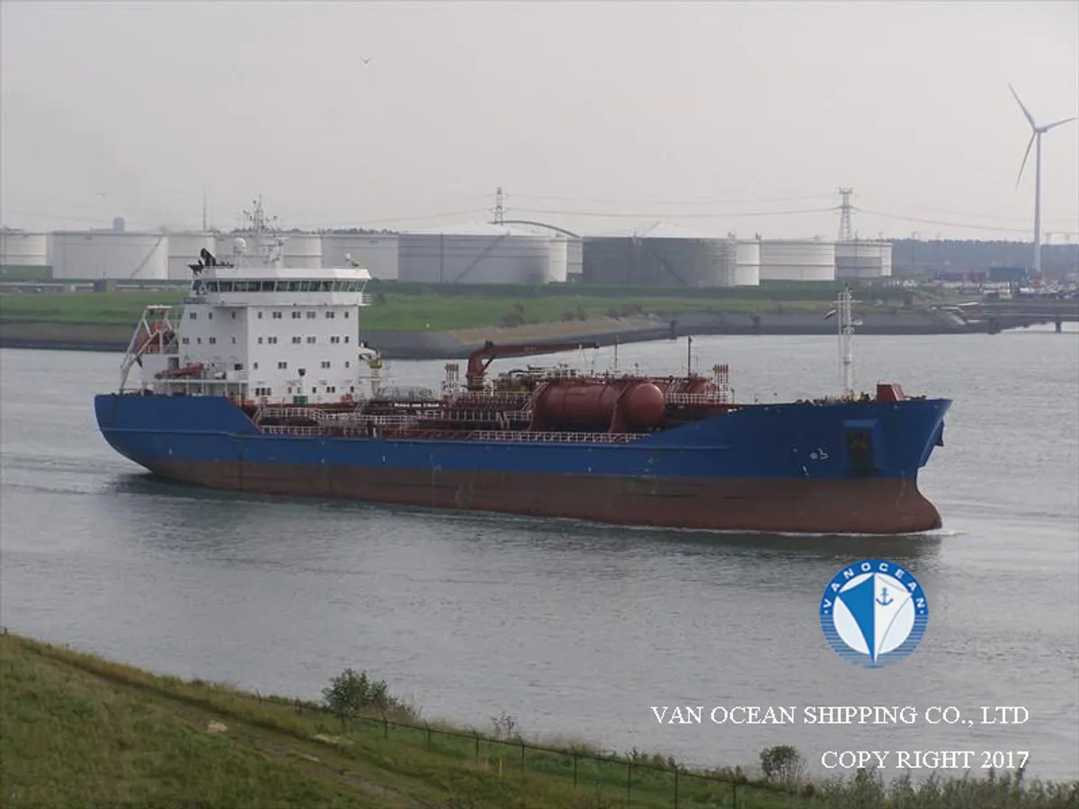 Navio-tanque de óleo/produtos químicos à venda