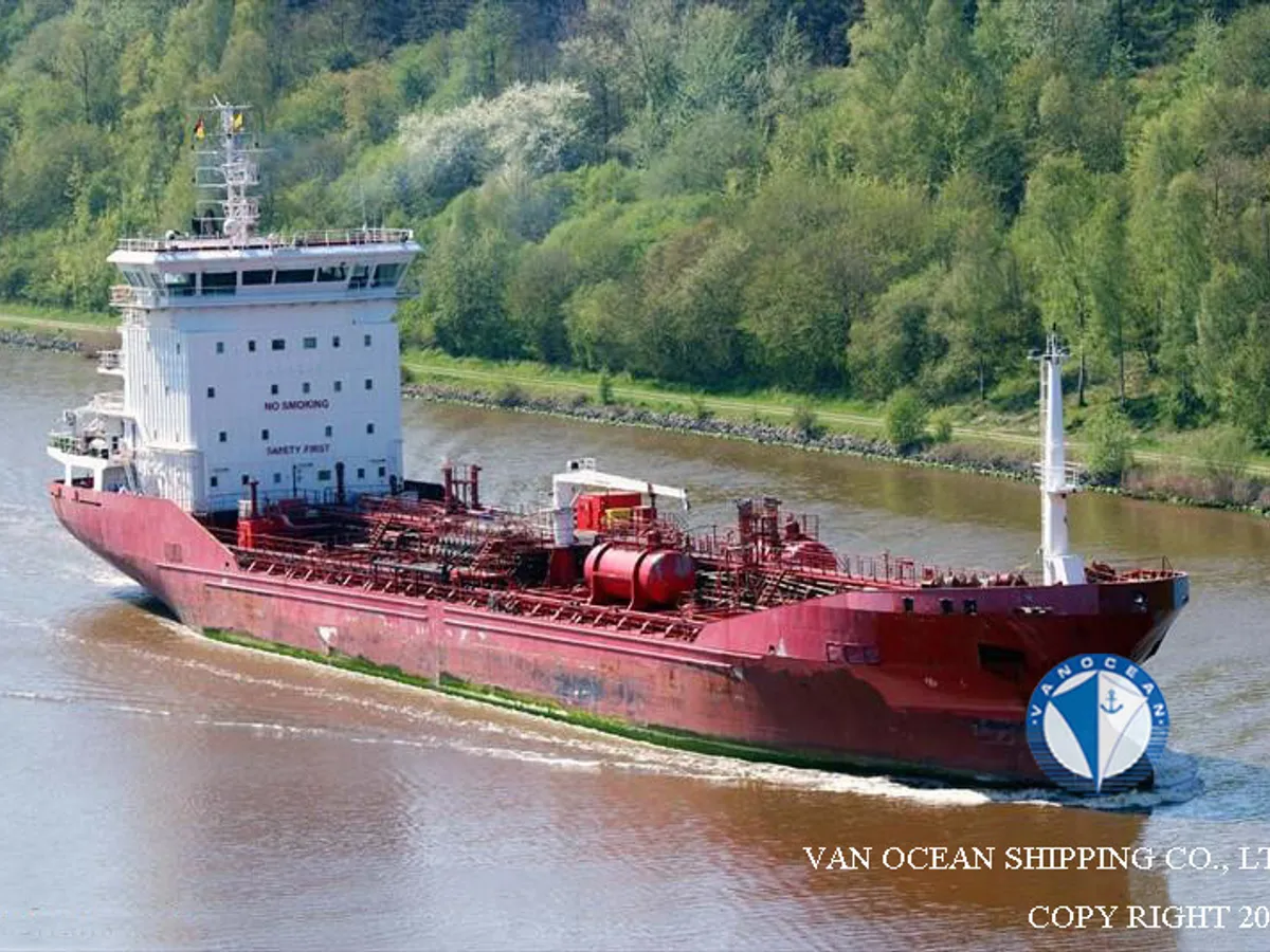 Navio-tanque de óleo/produtos químicos à venda