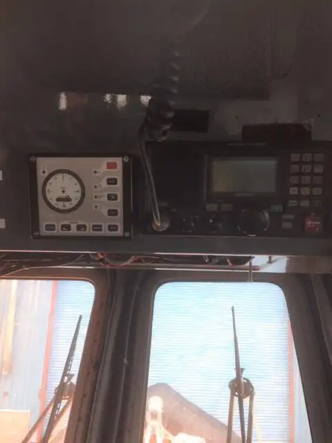 Barco de tripulação à venda