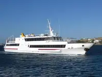Navio de passageiros à venda