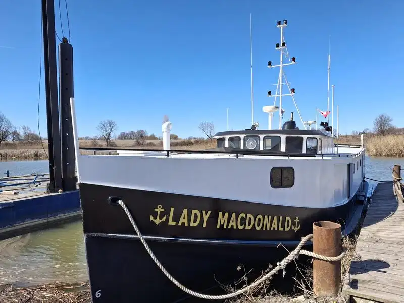 Rebocador à venda