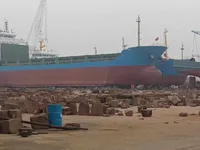Navio porta-contêineres à venda