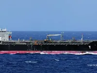 Navio-tanque de óleo/produtos químicos à venda