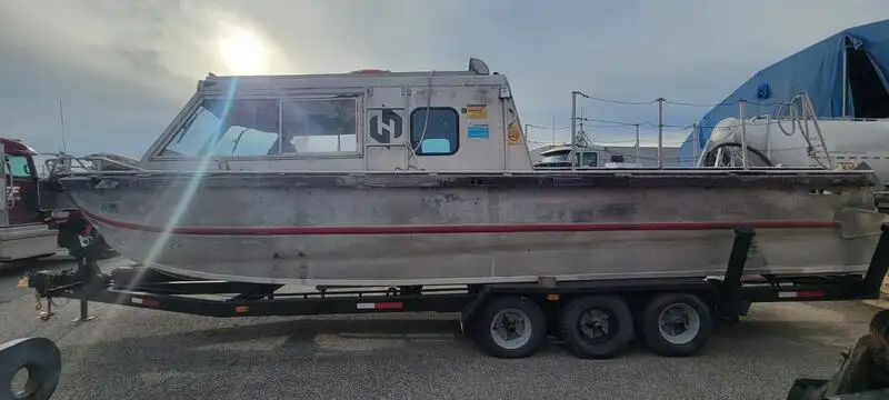 Barcos de trabalho à venda