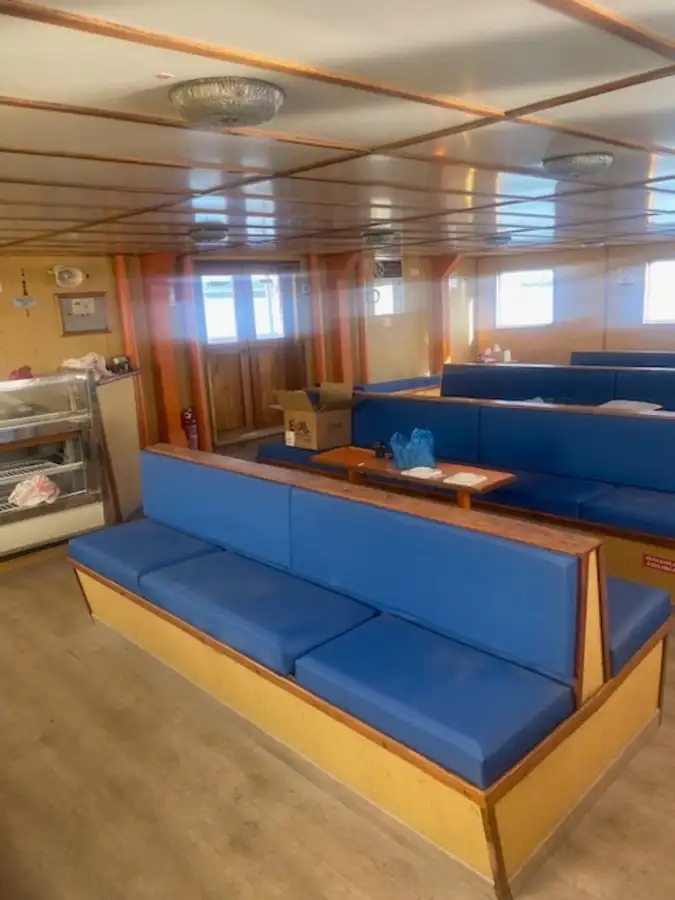Navio de transporte de passageiros (Ferry) à venda