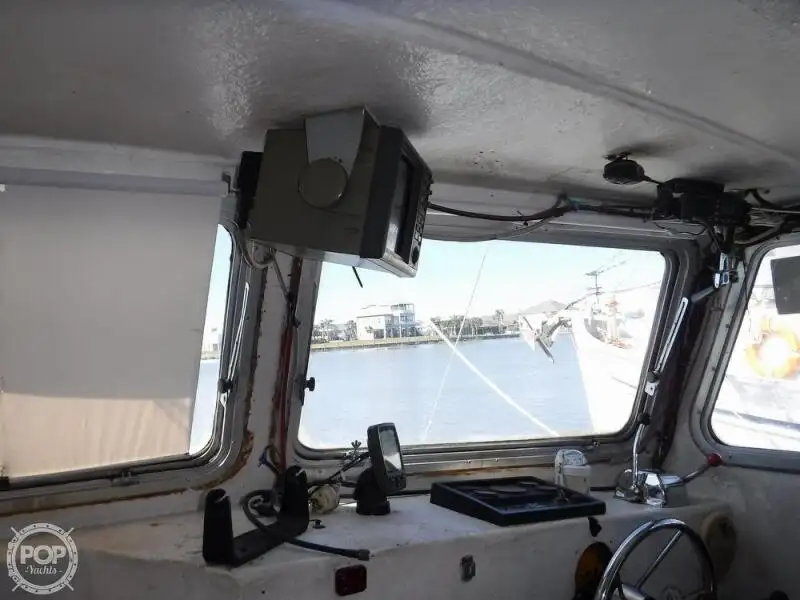 Navio de pesca de arrasto à venda