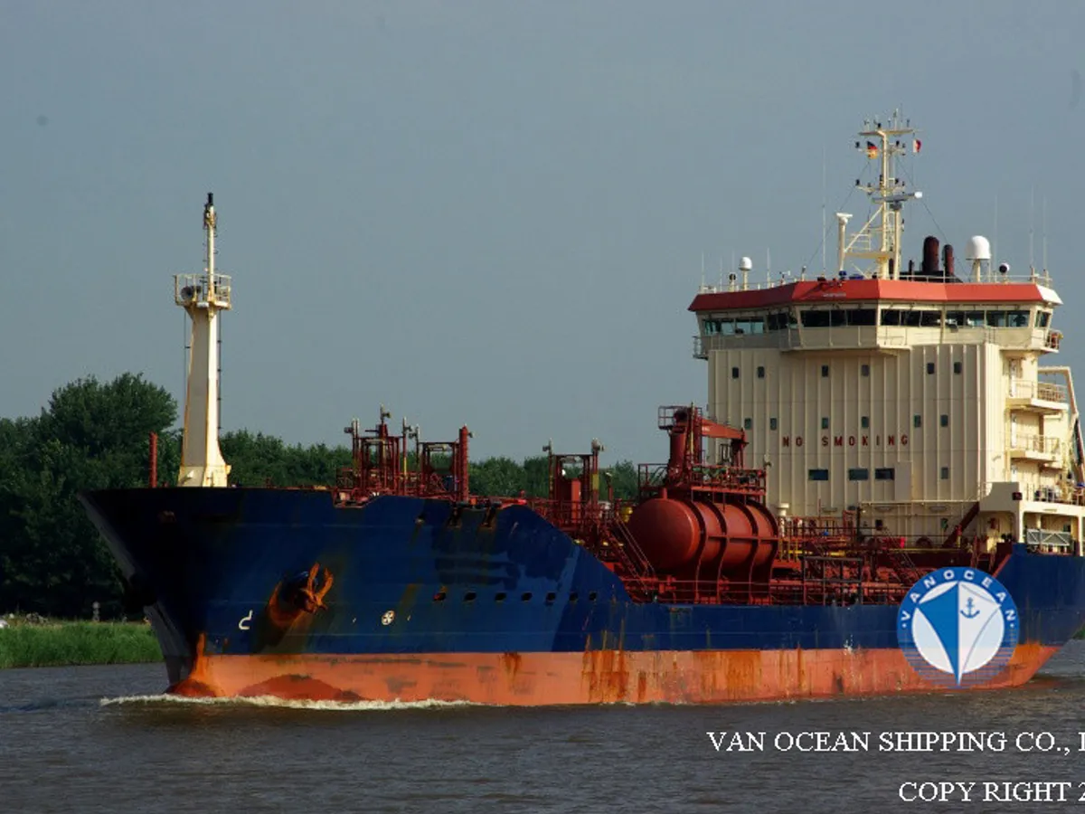 Navio-tanque de óleo/produtos químicos à venda