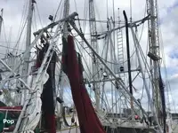 Navio de pesca de arrasto à venda
