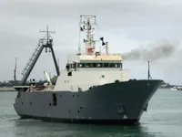 Navio de pesca de arrasto à venda