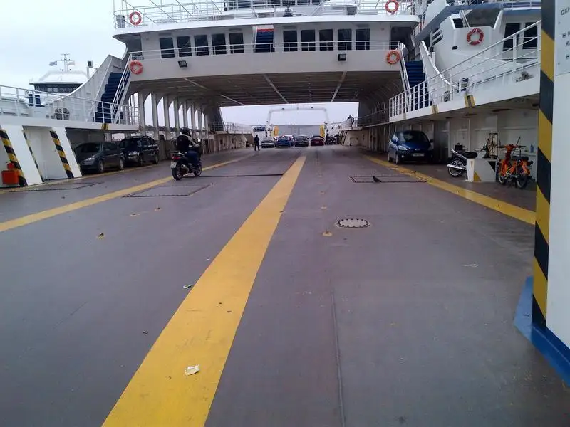 Navio de transporte de passageiros (Ferry) à venda