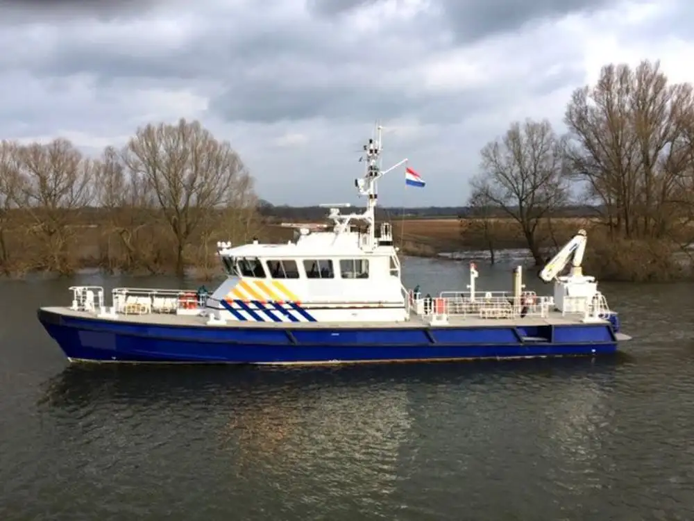 Navio de patrulha à venda